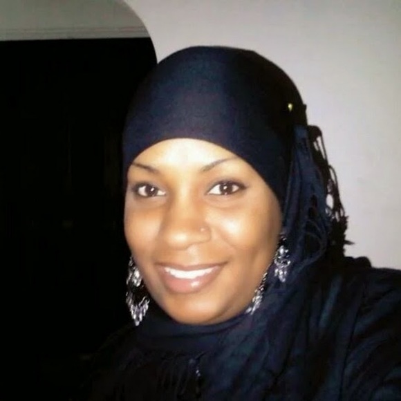 Meet your Posher, Sonia - Picture 1 of 1